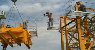 Демонтаж башенного крана в Урюпинске - услуги по демонтажу от Сварной-Рюп от 1573 руб.