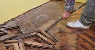 Демонтаж пола в квартире в Урюпинске - Стоимость от 525 рублей | Сварной-Рюп